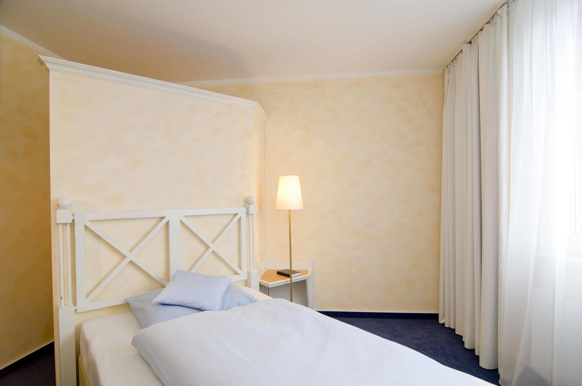 Dormero Hotel Hannover-Langenhagen Airport Kültér fotó